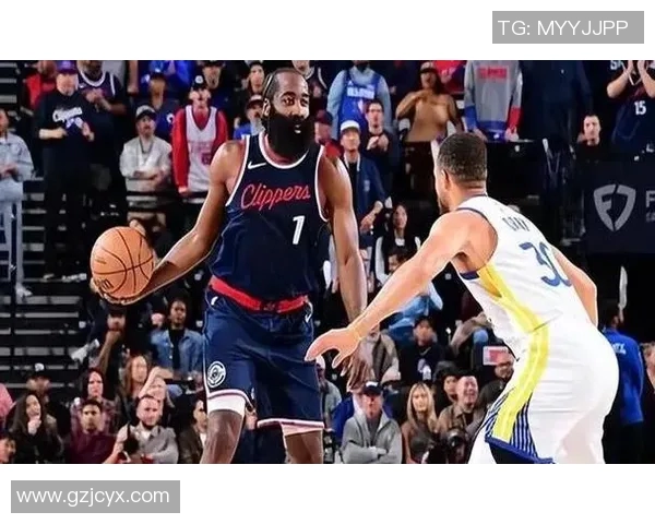 4月19日央视直播勇士对决快船精彩赛事回顾与分析