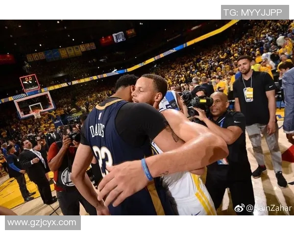 勇士与鹈鹕季后赛第三场激战回顾关键时刻决定胜负的精彩瞬间分析