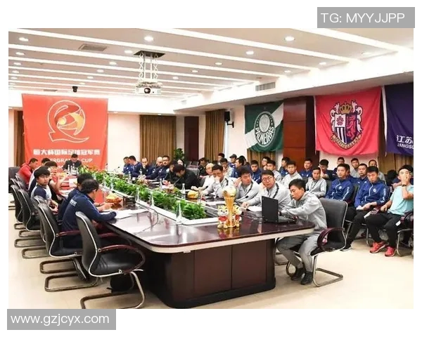 上海足球队耐力分析与训练策略探讨助力球队提升竞技水平