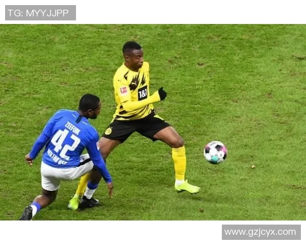 梅西足坛传奇：从天才少年到世界足球之王的辉煌历程